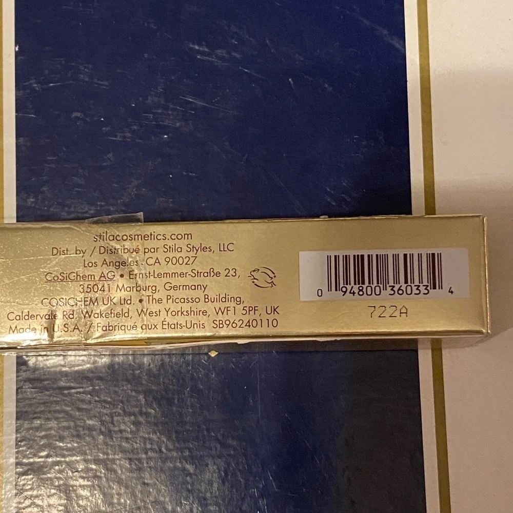 Stila Liquid Eye Shadow - Dynamic a shimmery Teal Green